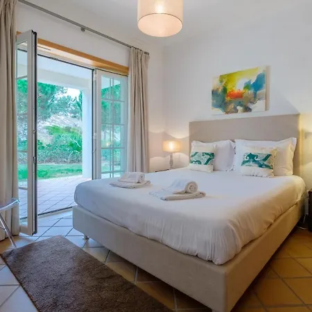 D. Sebastiao Townhouse